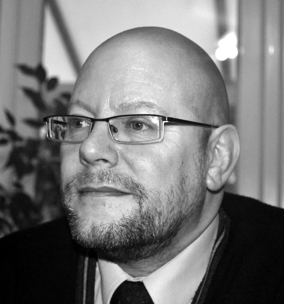Image of author Mark Weir.